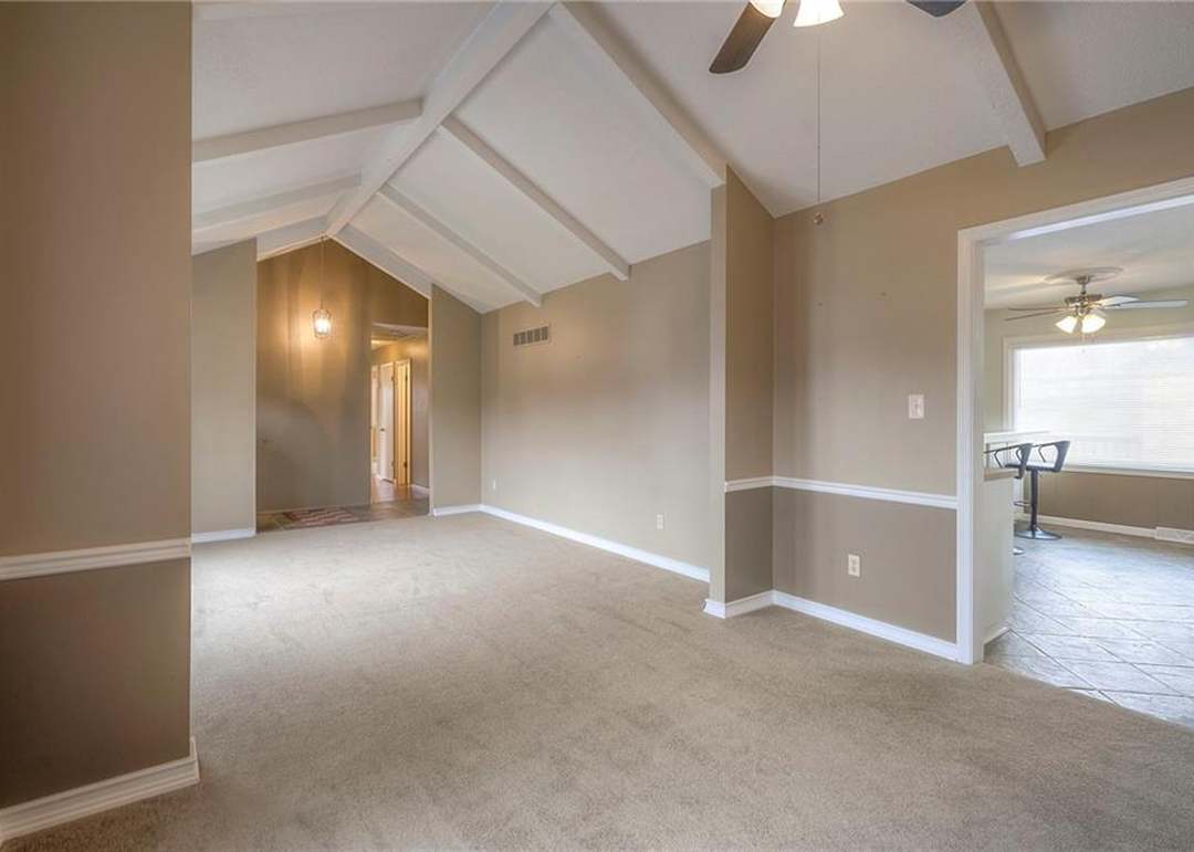 8749 Park Street — photo 2