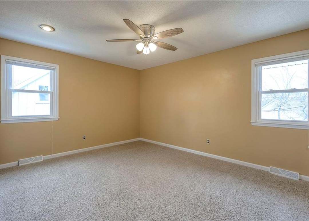 8749 Park Street — photo 5