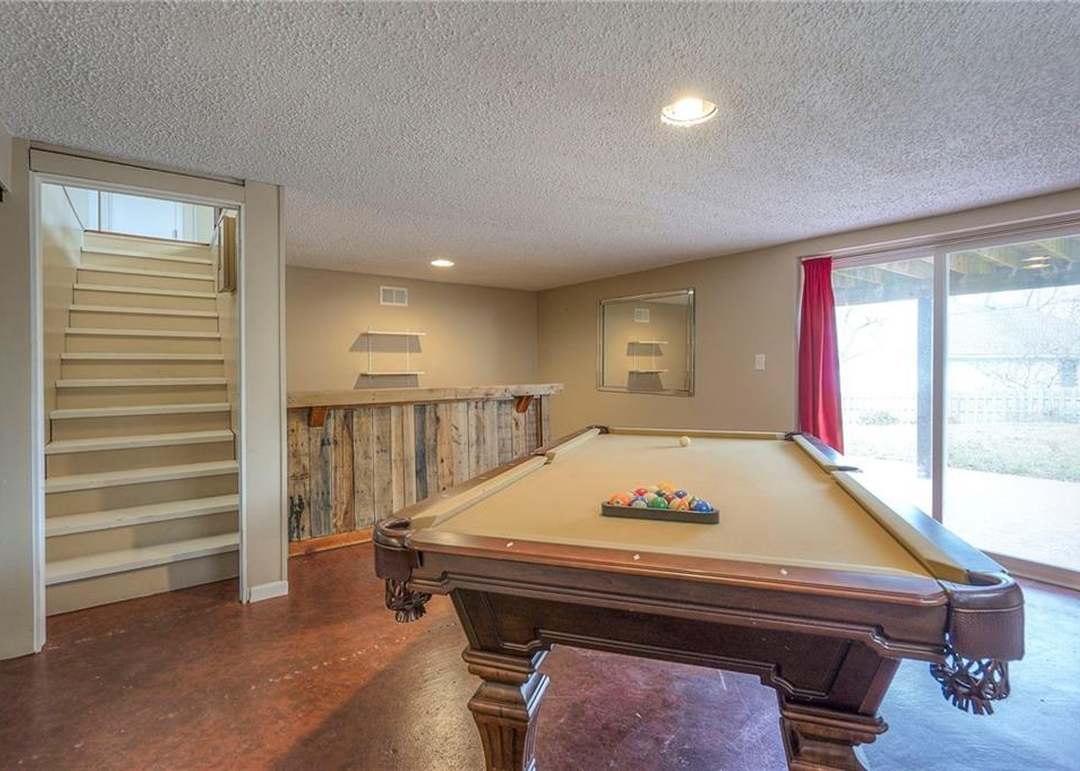 8749 Park Street — photo 32
