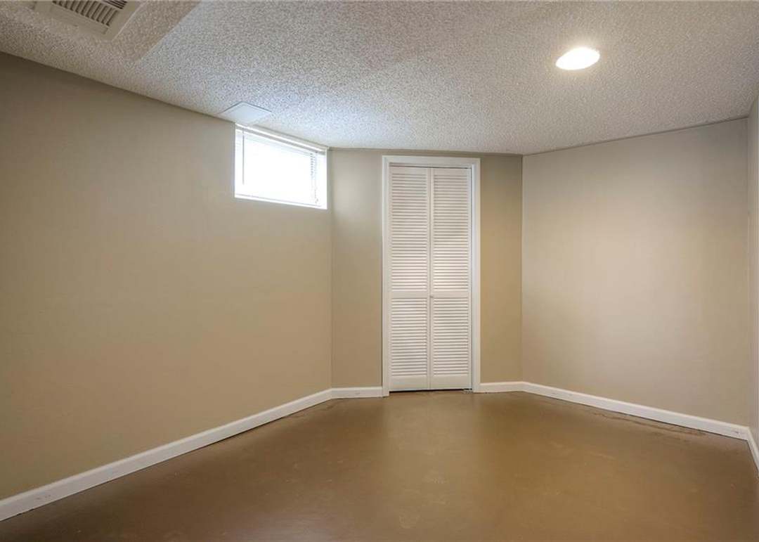 8749 Park Street — photo 36