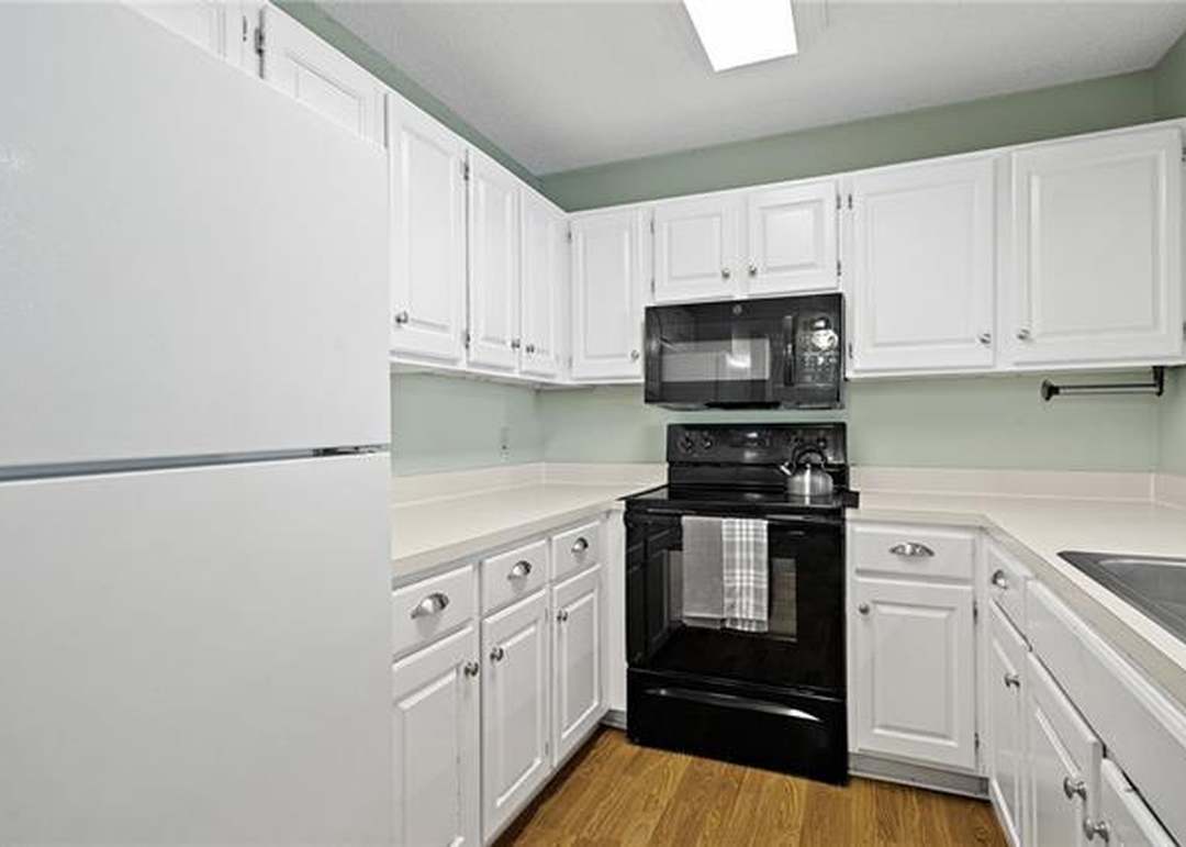 8797 W 106TH Terrace — photo 7