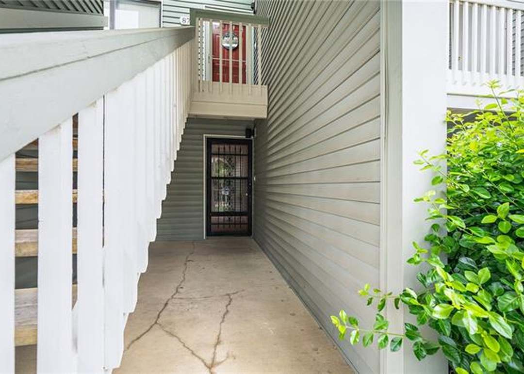 8797 W 106TH Terrace — photo 11
