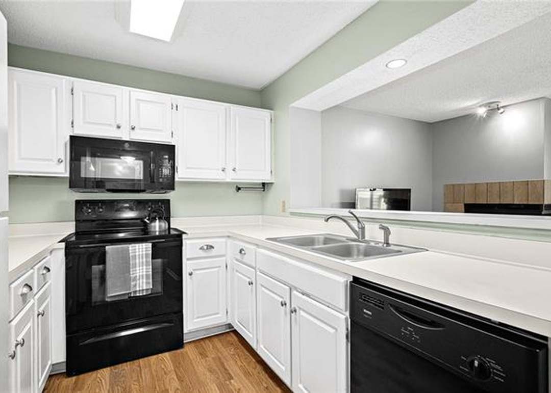8797 W 106TH Terrace — photo 21