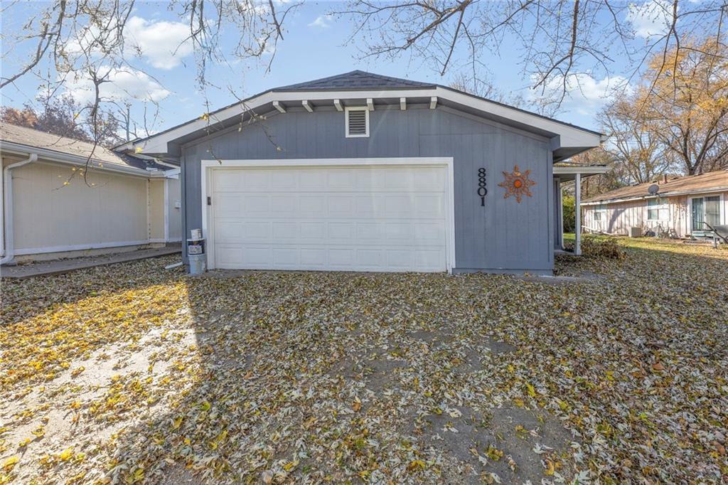 8801 E 109th Terrace, Kansas City, MO