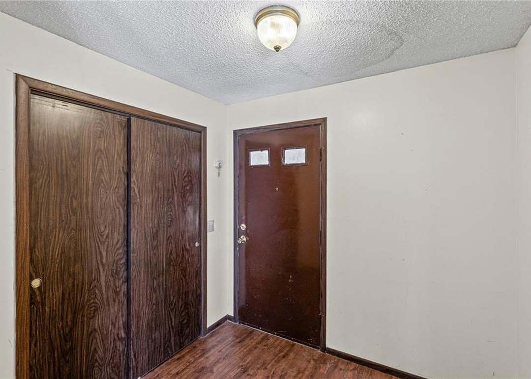 8801 E 109th Terrace — photo 5