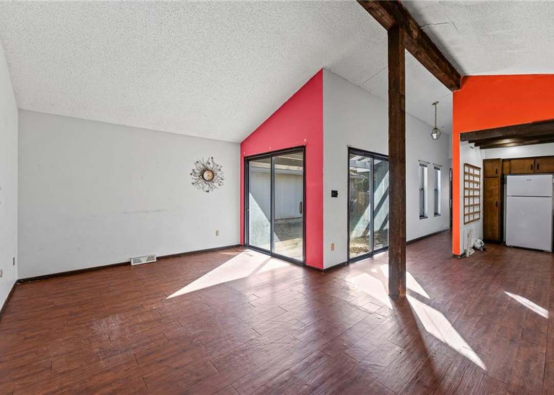 8801 E 109th Terrace — photo 11