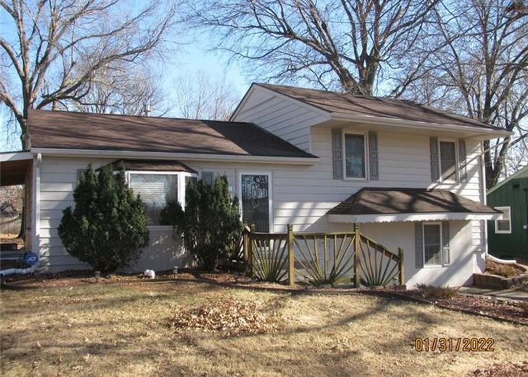 8811 Glenwood Avenue — photo 8
