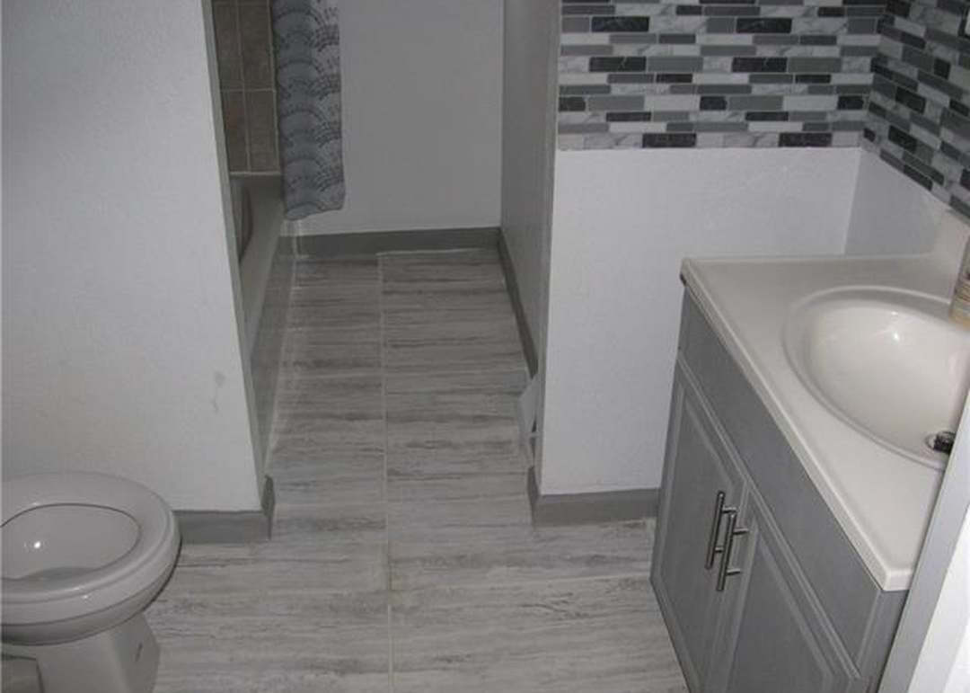 8811 Glenwood Avenue — photo 14
