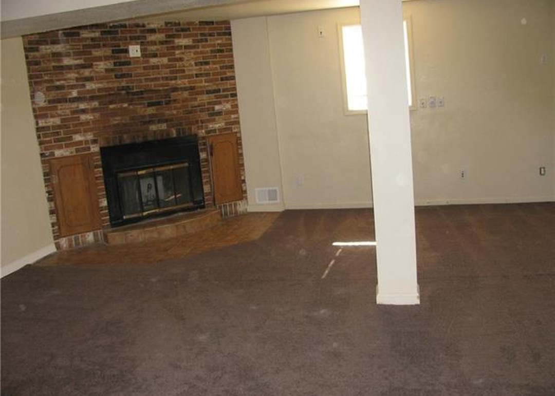 8811 Glenwood Avenue — photo 17