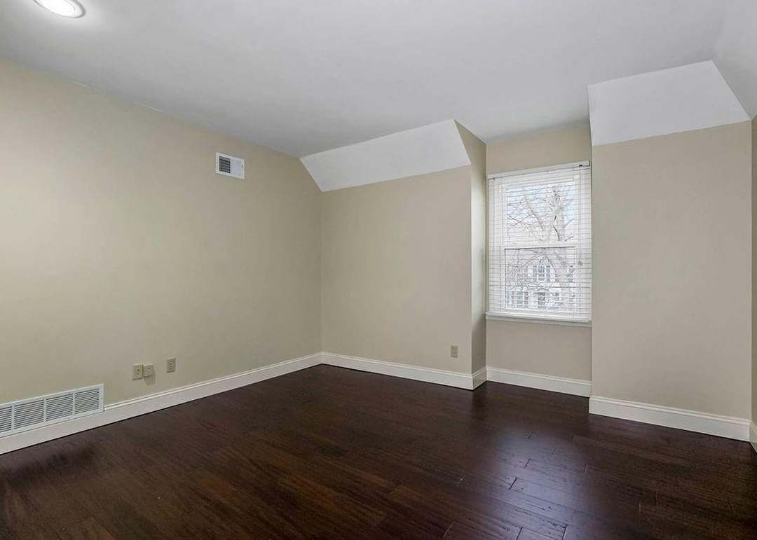 8813 W 116th Street — photo 22