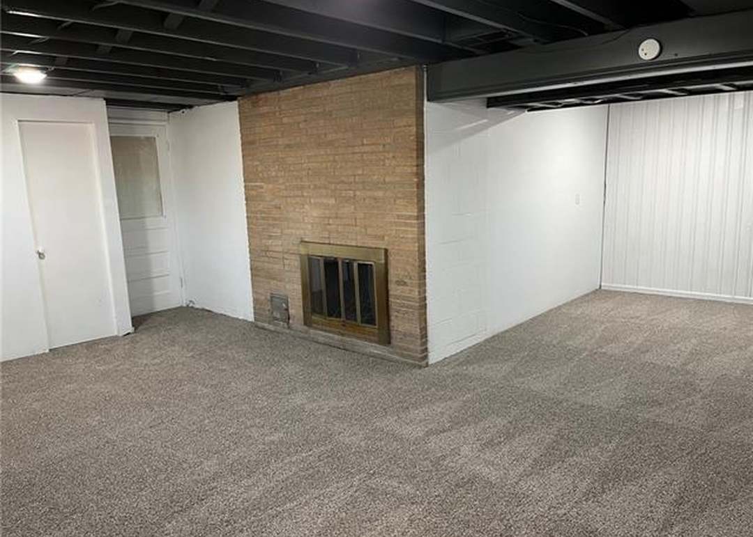 8815 E 52nd Terrace — photo 3