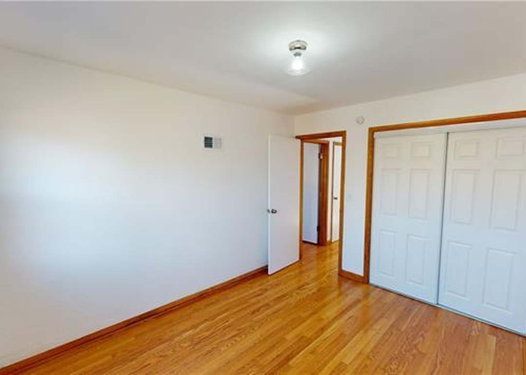 8815 E 52nd Terrace — photo 15