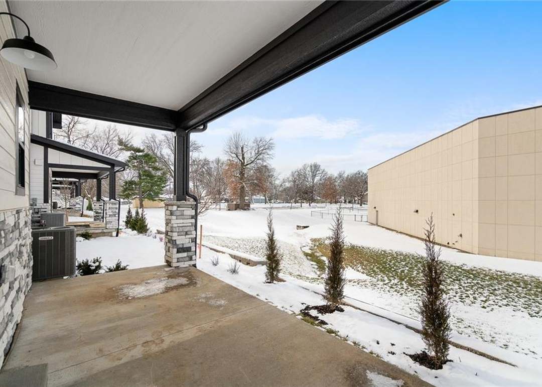 8816 Cortez Street — photo 27