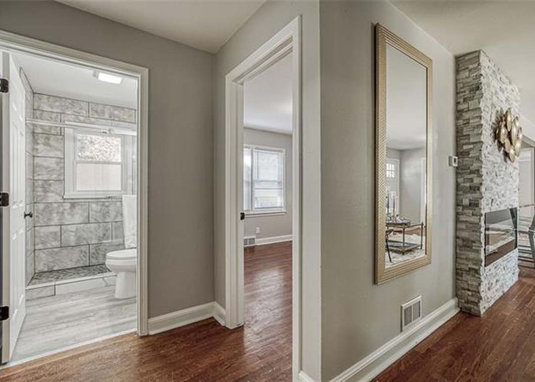8824 Hemlock Drive — photo 7