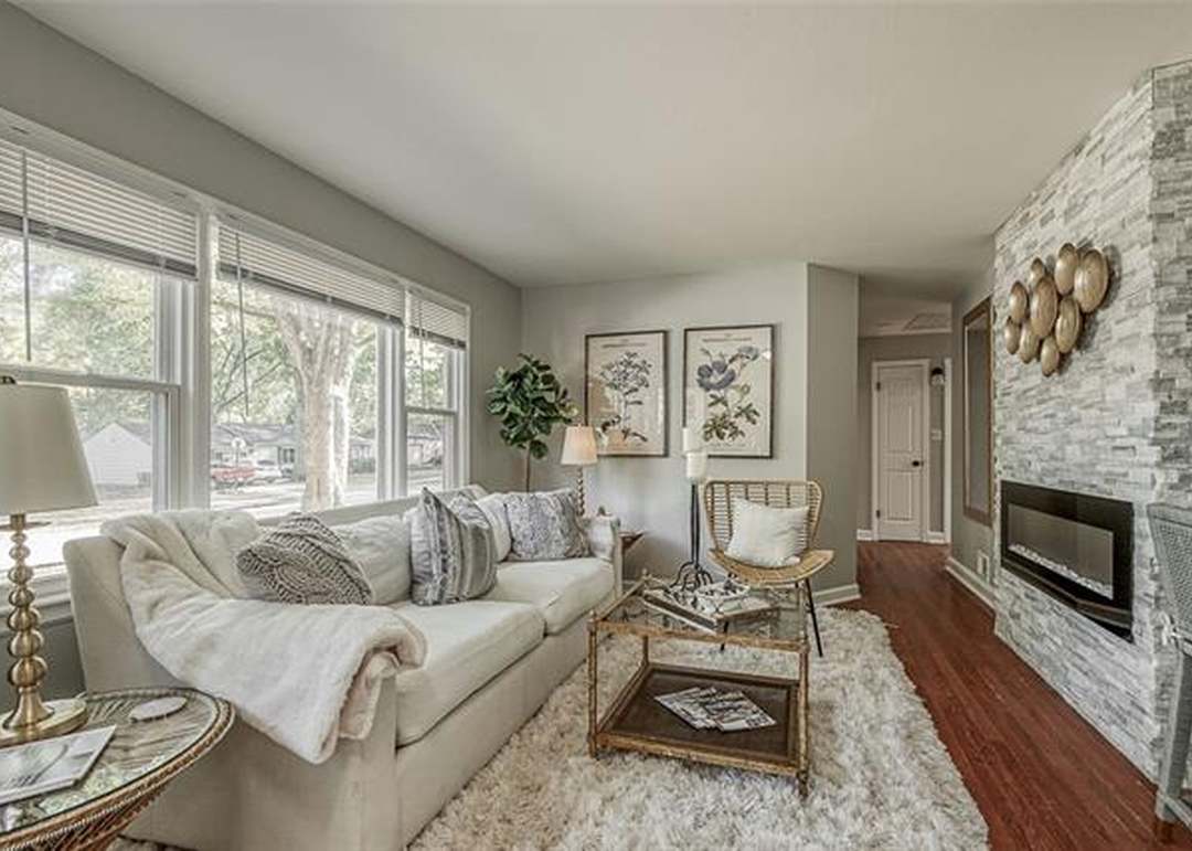 8824 Hemlock Drive — photo 11