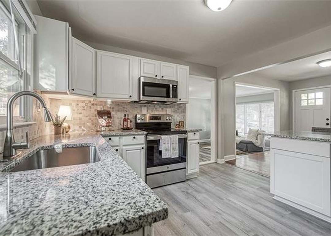 8824 Hemlock Drive — photo 13