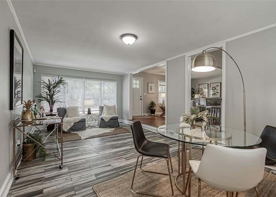 8824 Hemlock Drive — photo 15