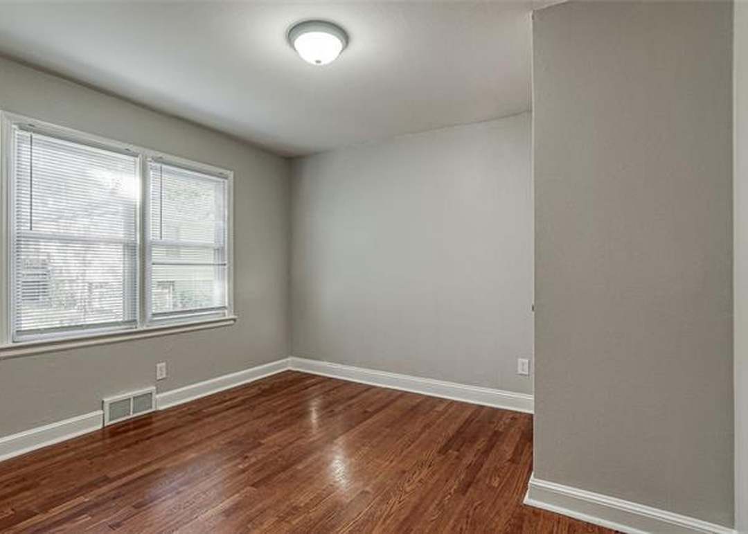 8824 Hemlock Drive — photo 20