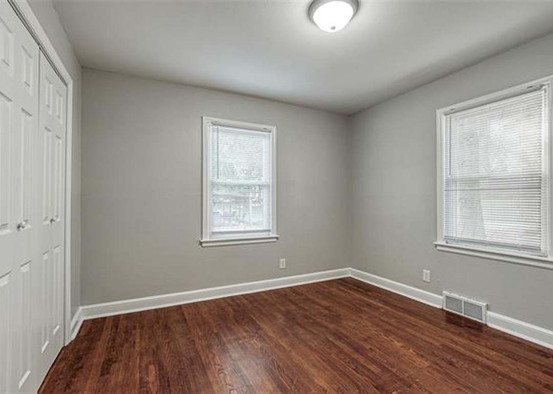 8824 Hemlock Drive — photo 21