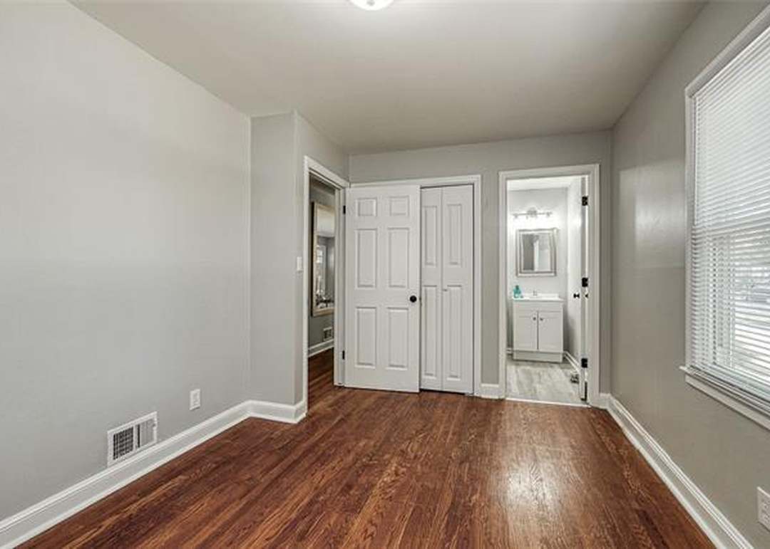 8824 Hemlock Drive — photo 23