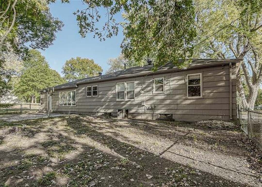 8824 Hemlock Drive — photo 30