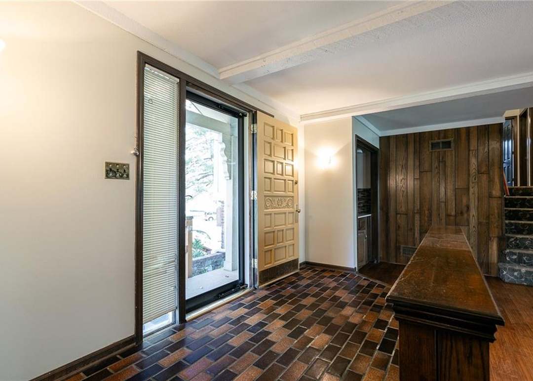8830 Cedar Drive — photo 10