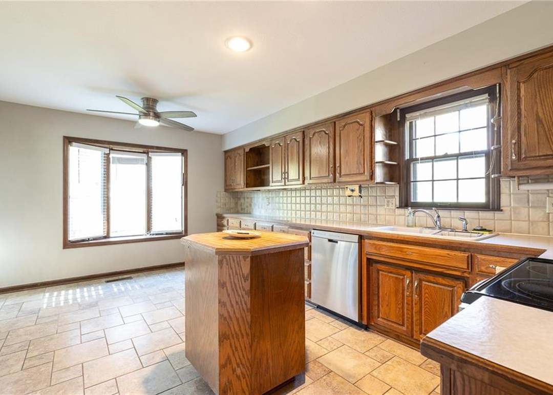 8830 Cedar Drive — photo 20