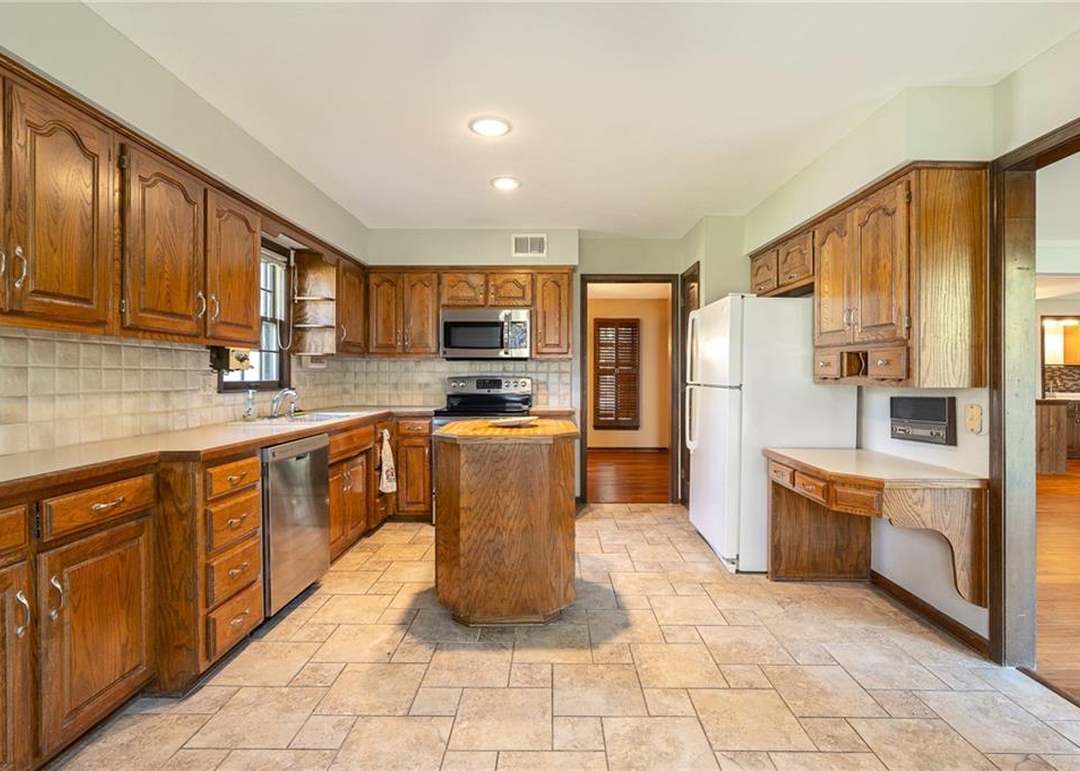 8830 Cedar Drive — photo 23