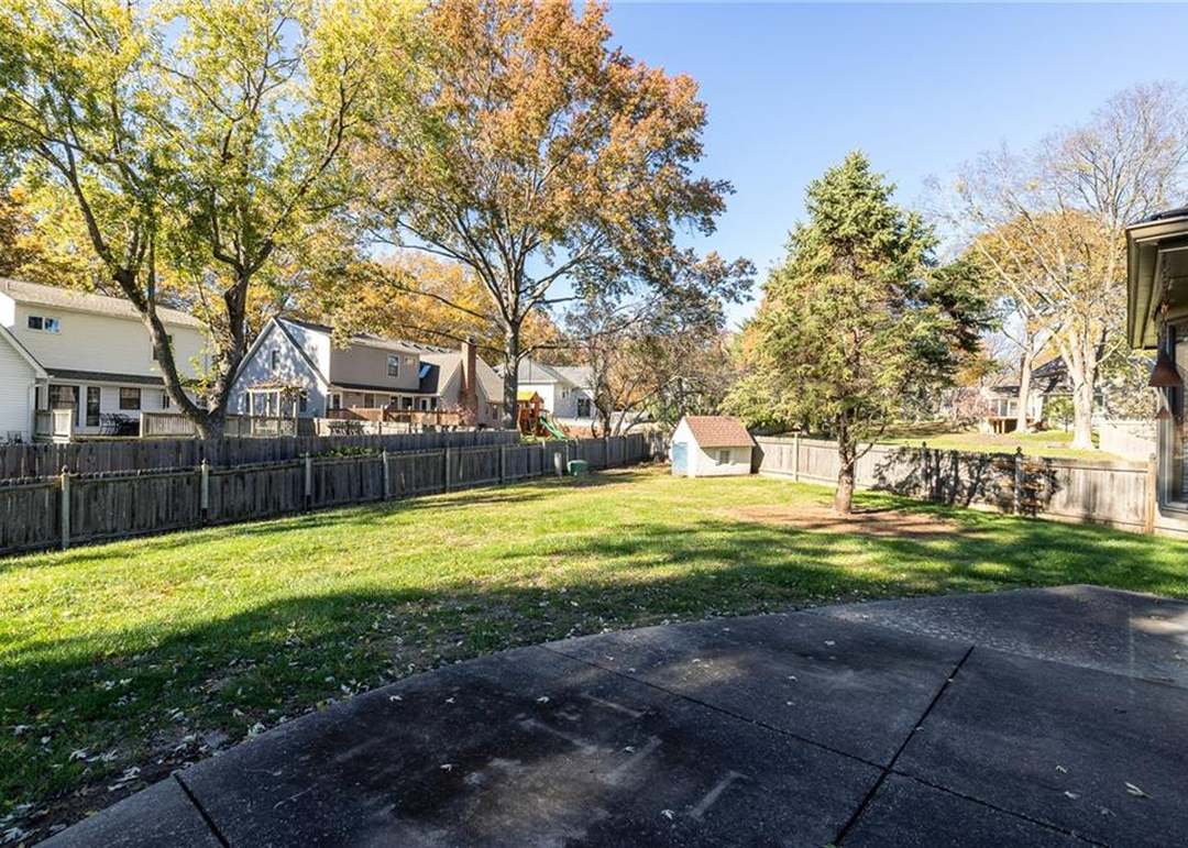 8830 Cedar Drive — photo 34