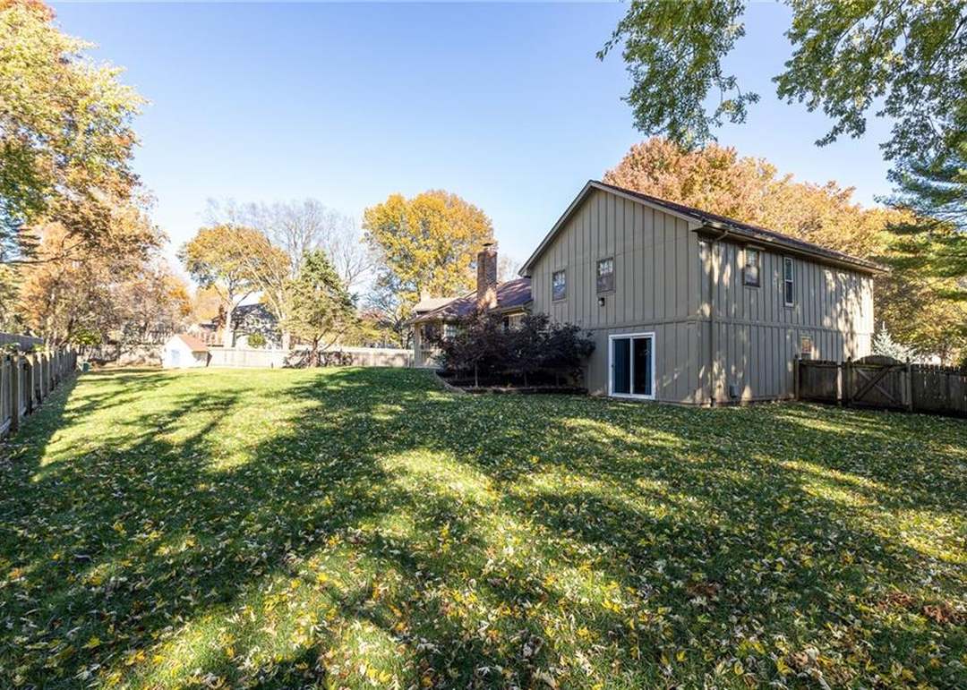 8830 Cedar Drive — photo 38