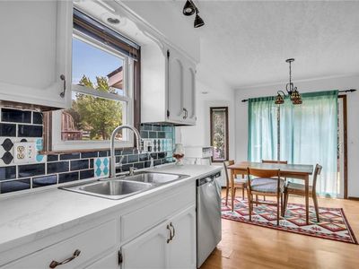 8841 Lane Avenue — photo 12
