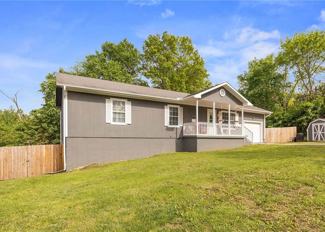 900 Oak Crest Drive — photo 9