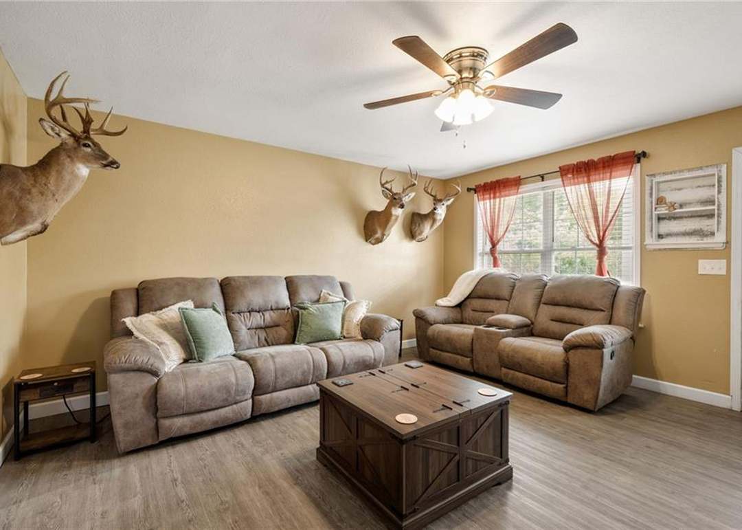 900 Oak Crest Drive — photo 14