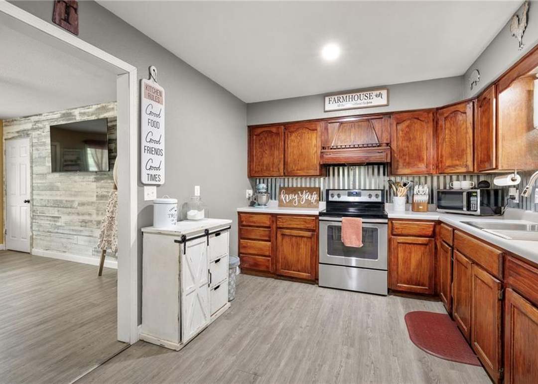 900 Oak Crest Drive — photo 18