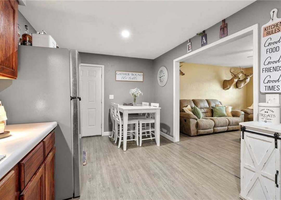 900 Oak Crest Drive — photo 20