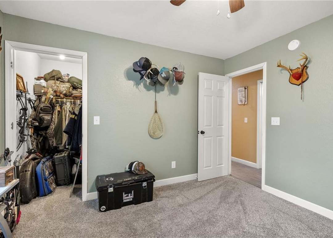900 Oak Crest Drive — photo 22