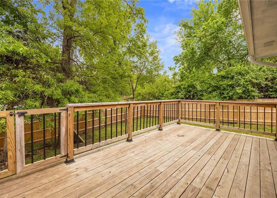 900 Oak Crest Drive — photo 34