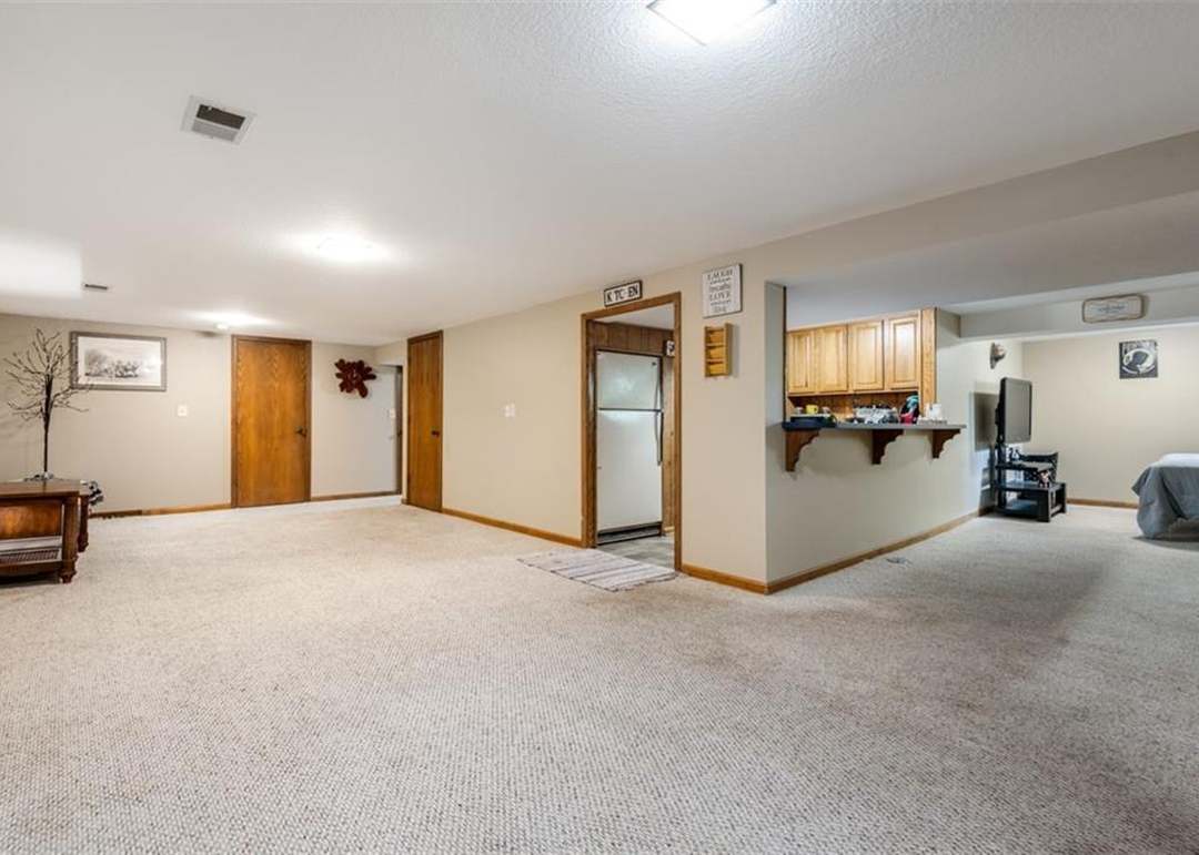 902 Bird Street — photo 24