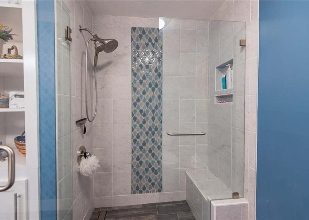 902 N Riverside Court — photo 16