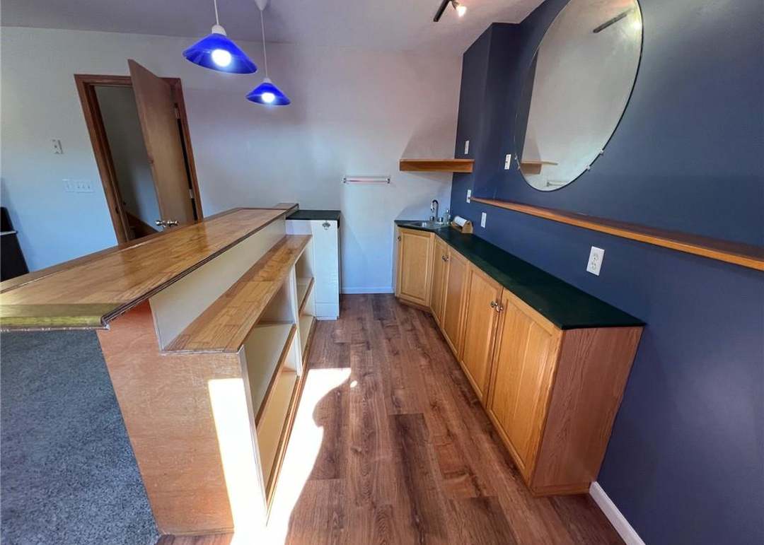 902 N Riverside Court — photo 20