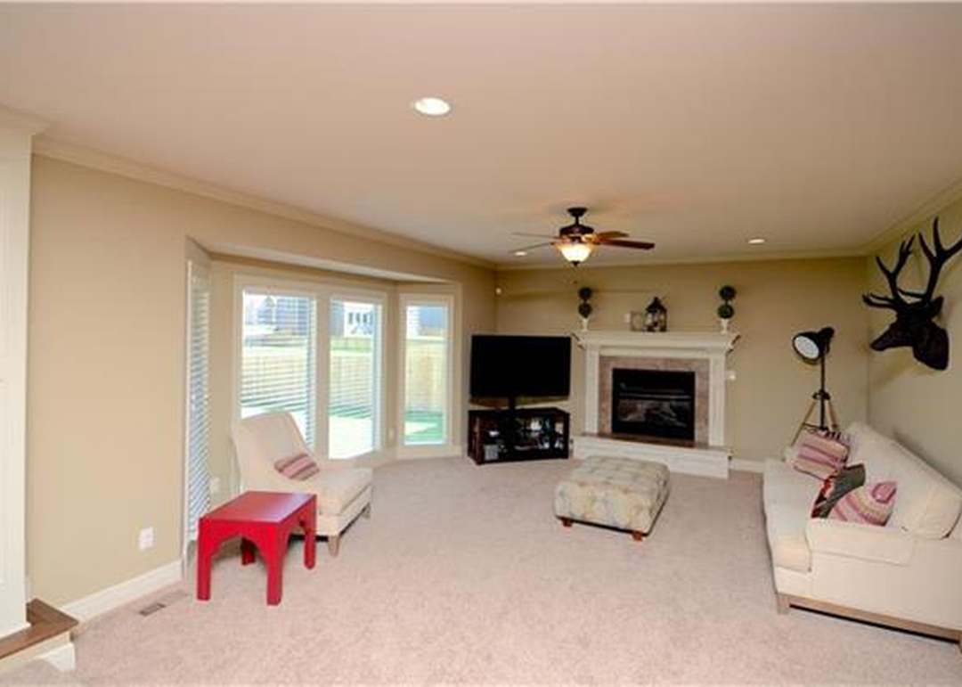 904 SW 36th Street — photo 8