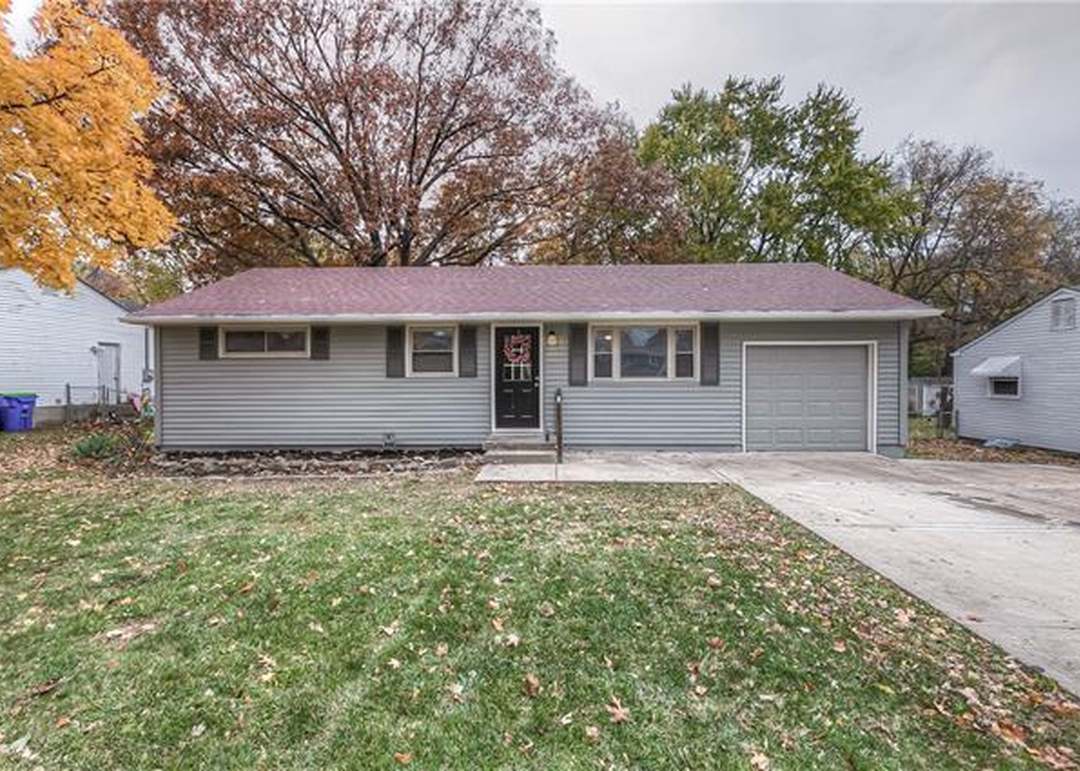 9042 Gillette Street — photo 8