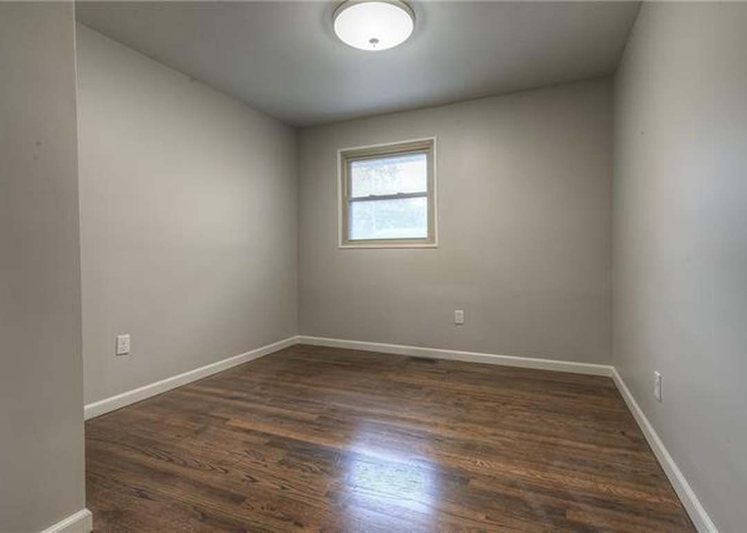 9042 Gillette Street — photo 11