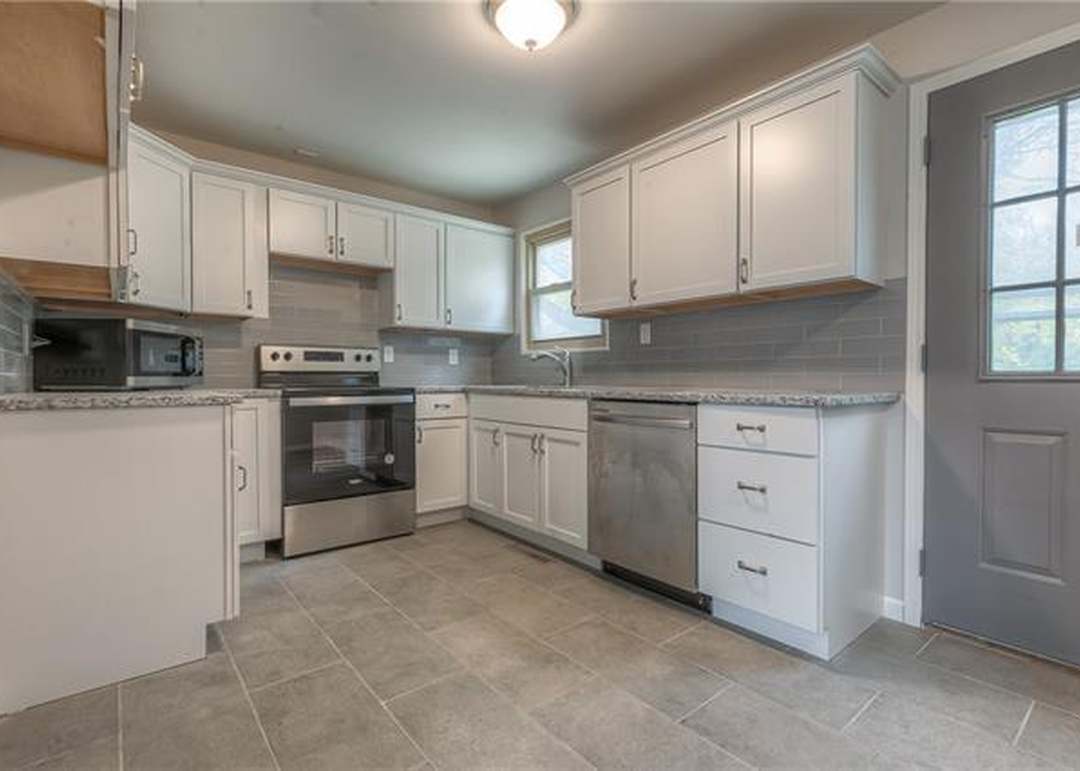 9042 Gillette Street — photo 15