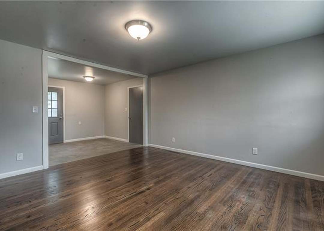 9042 Gillette Street — photo 21