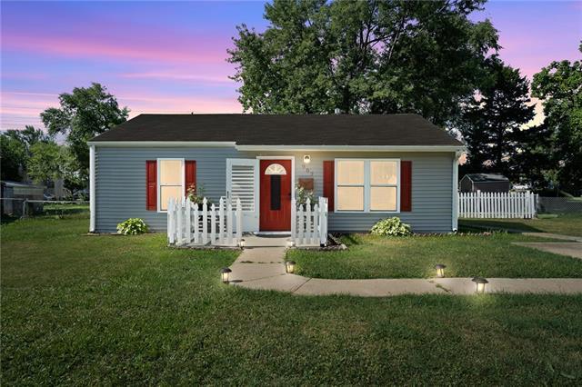 907 S Edgemere Drive — photo 1