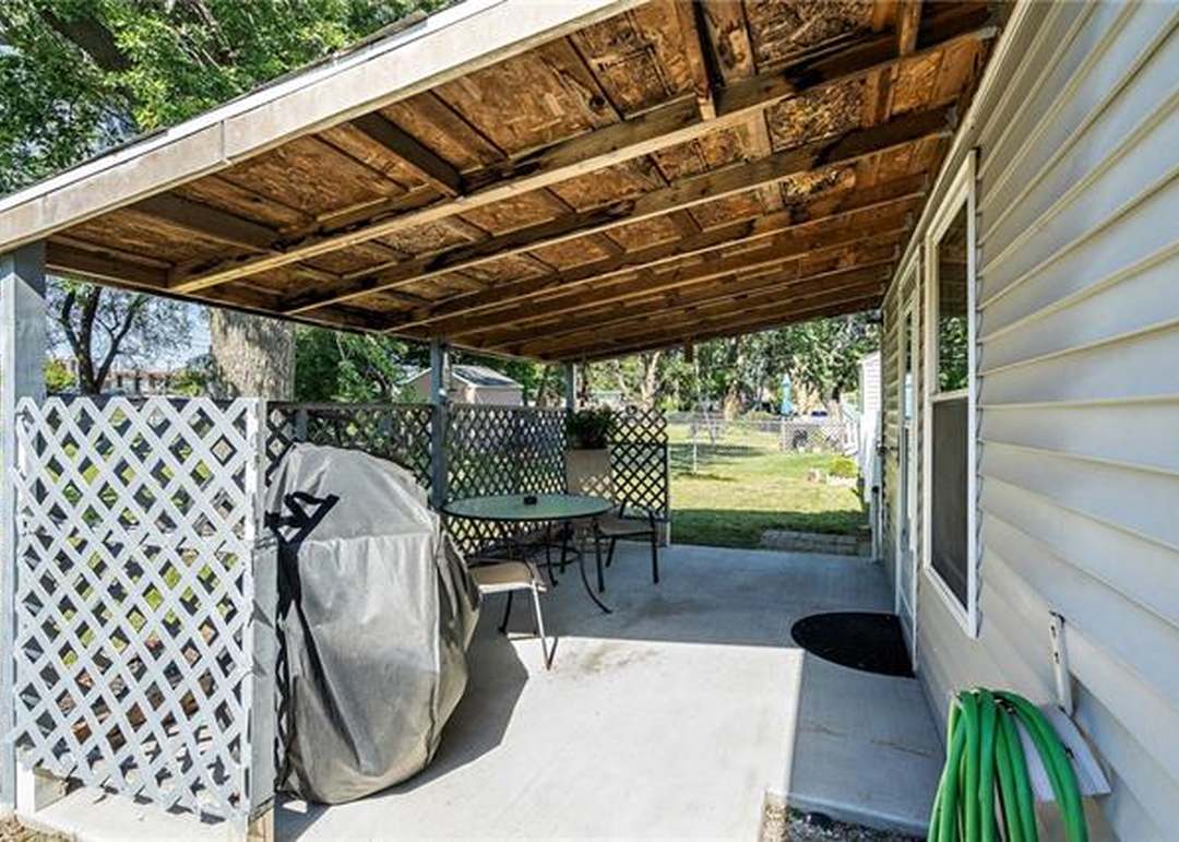 907 S Edgemere Drive — photo 25