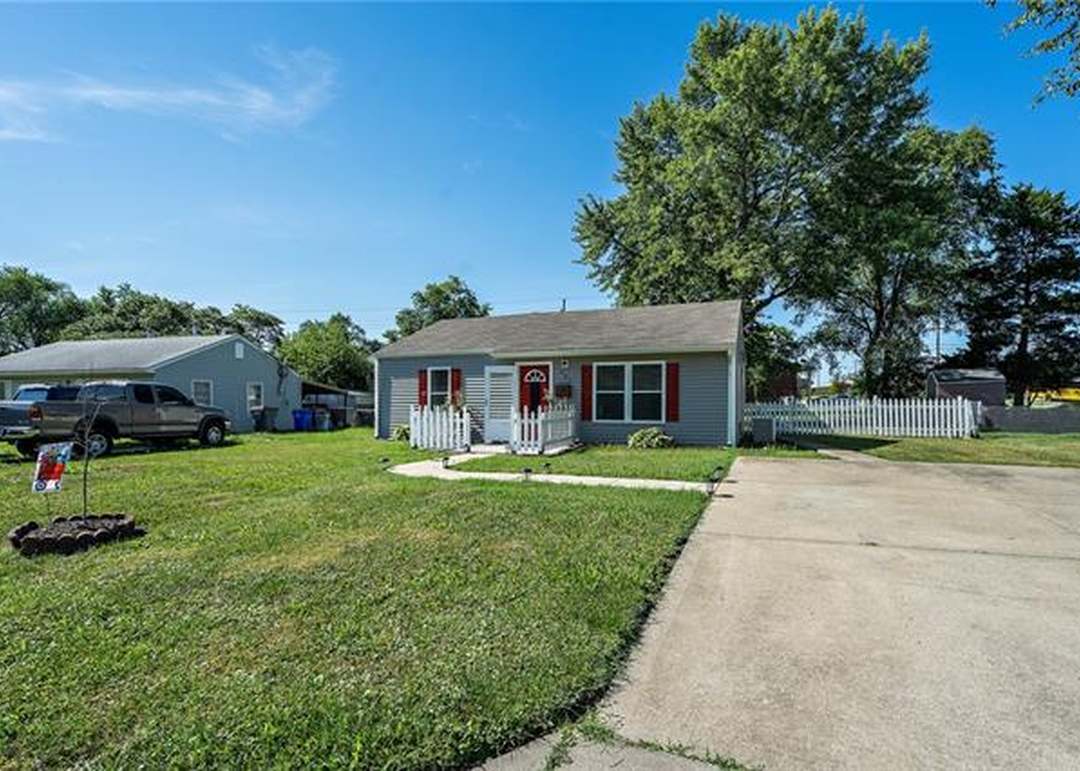 907 S Edgemere Drive — photo 30