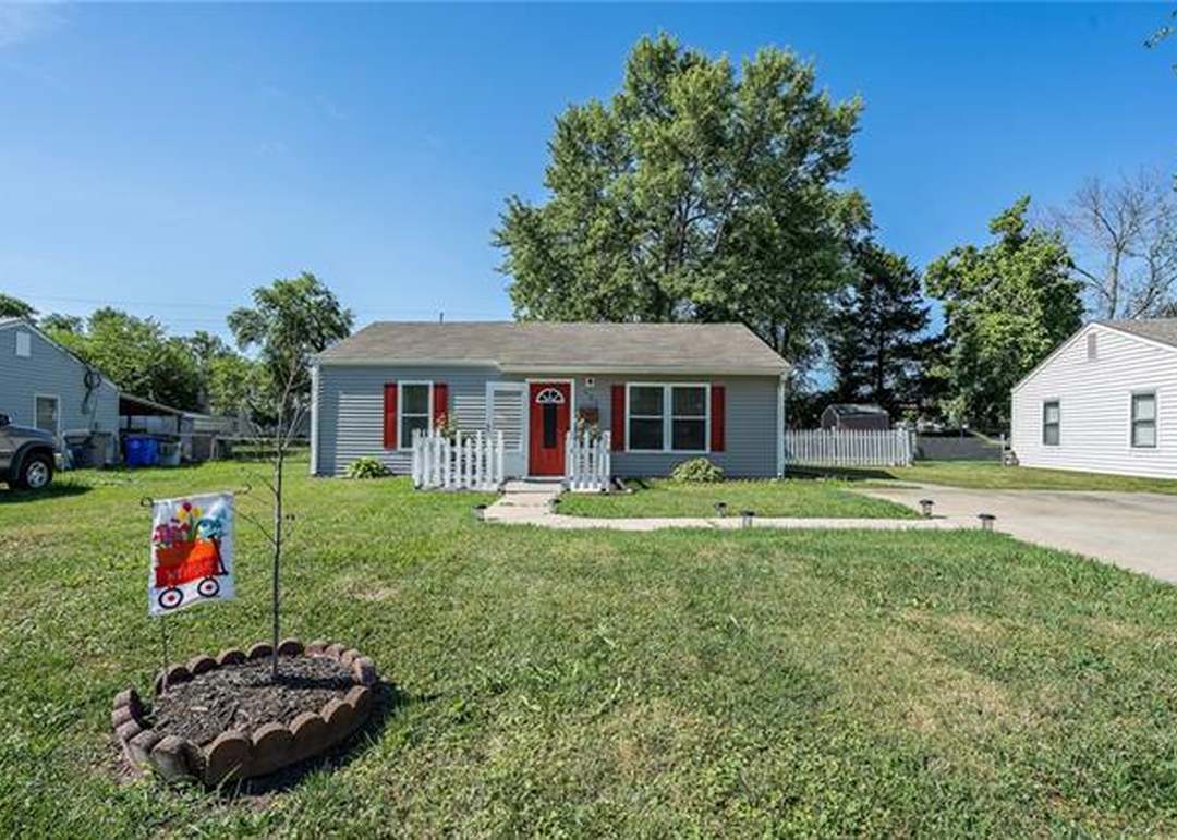 907 S Edgemere Drive — photo 31