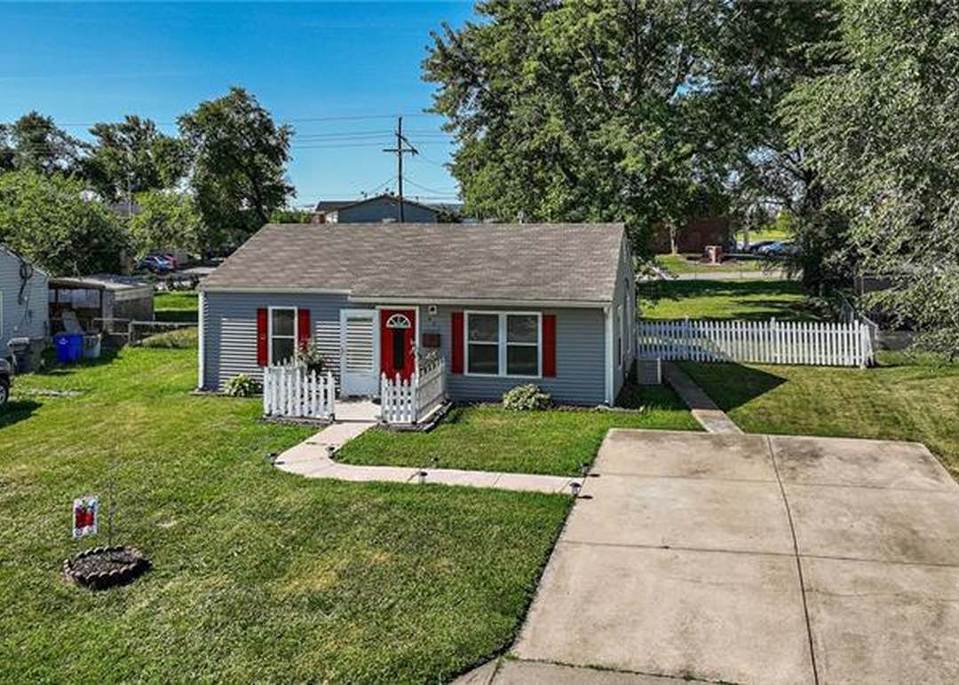 907 S Edgemere Drive — photo 32